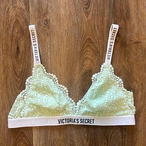 LAST CHANCE ITEM Victoria’s Secret Lace Bralette in mint colour